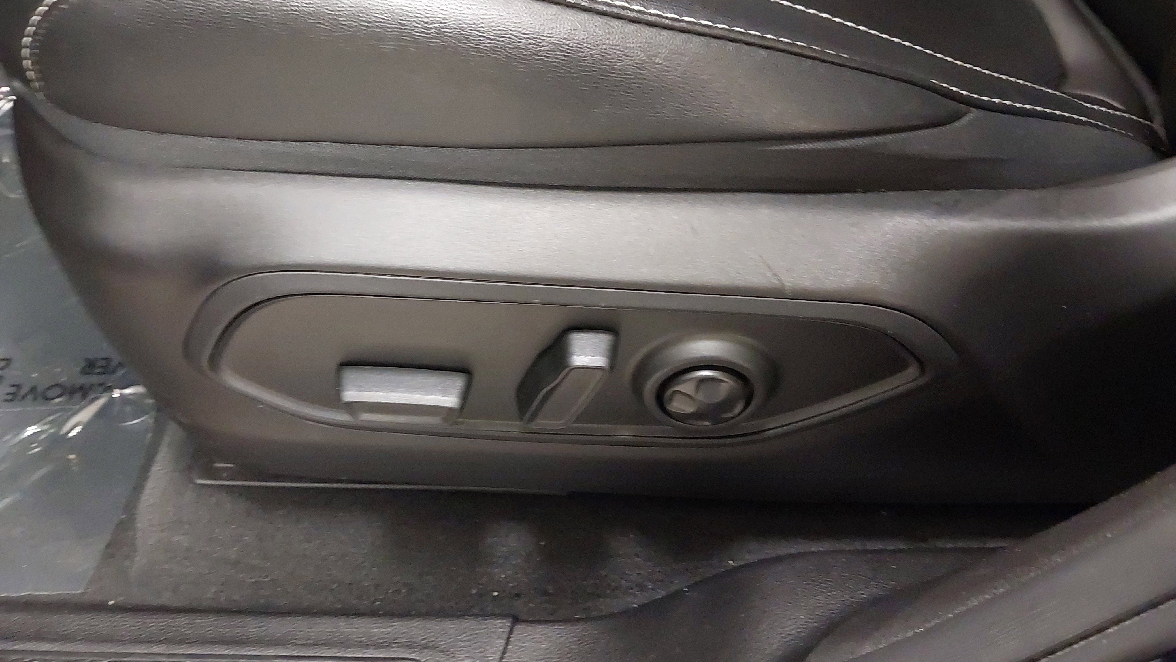 Used 2024 Jeep Grand Cherokee Limited 4xe image 37