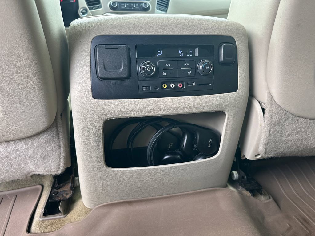 Used 2015 GMC Yukon XL Denali w/ Open Road Package image 23