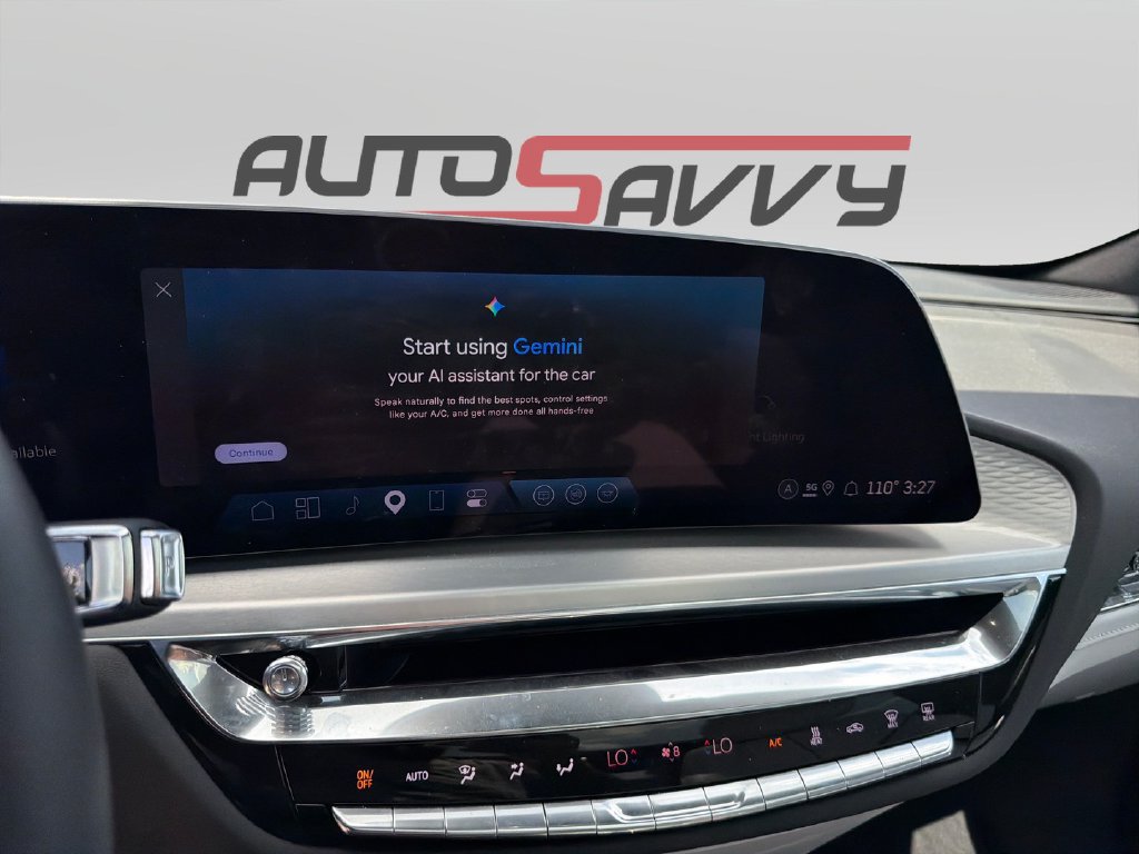 Used 2025 Cadillac Lyriq Luxury w/ LPO, Floor Liner Package AWD/4WD image 13