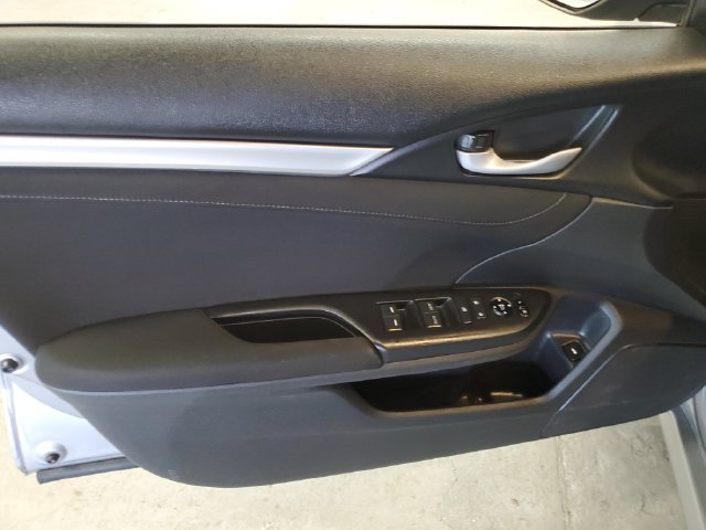 Used 2019 Honda Civic EX image 12