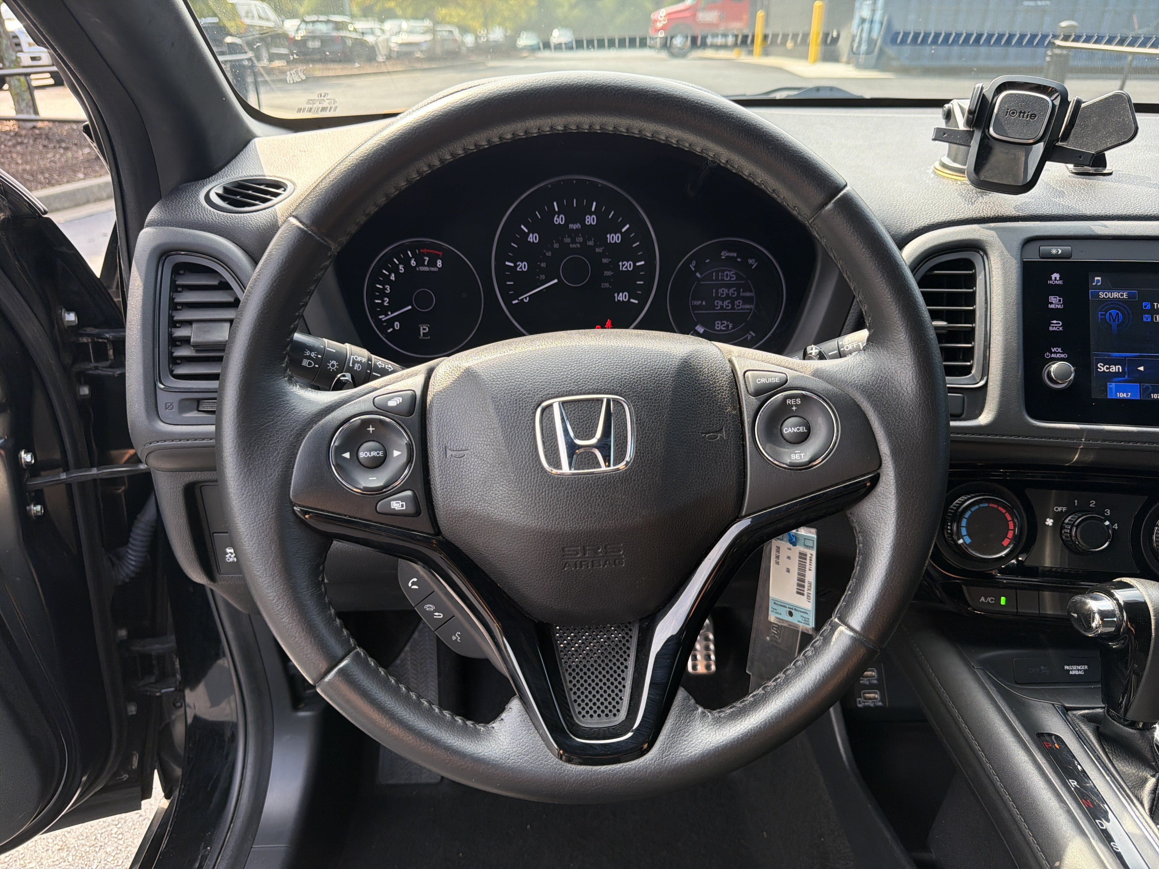 Used 2019 Honda HR-V Sport image 9