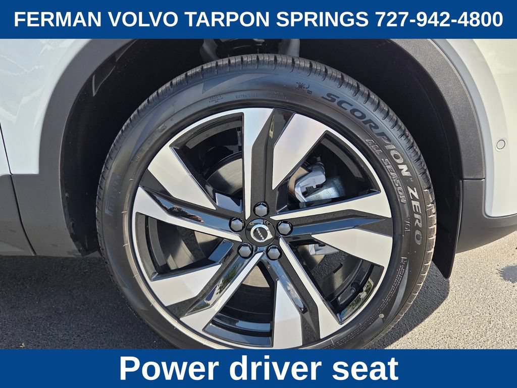 New 2026 Volvo XC40 B5 Plus w/ Climate Package AWD/4WD image 12