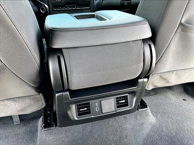 Used 2024 Chevrolet Silverado 1500 Custom image 25