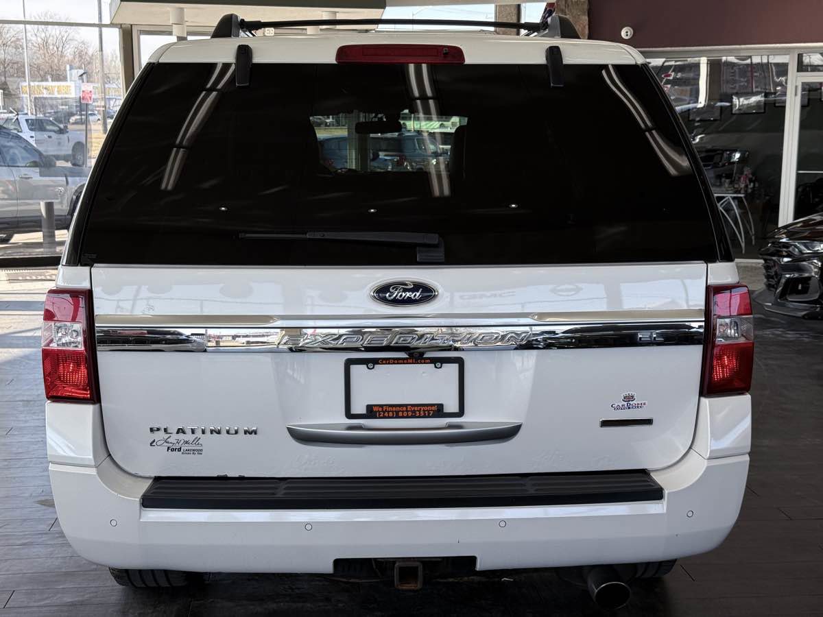 Used 2016 Ford Expedition EL Platinum image 12
