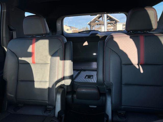 New 2026 Chevrolet Traverse RS w/ LPO, Floor Liner Package image 20