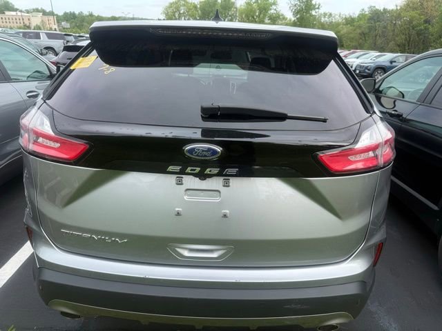 Used 2021 Ford Edge Titanium w/ Cargo Accessory Package image 6