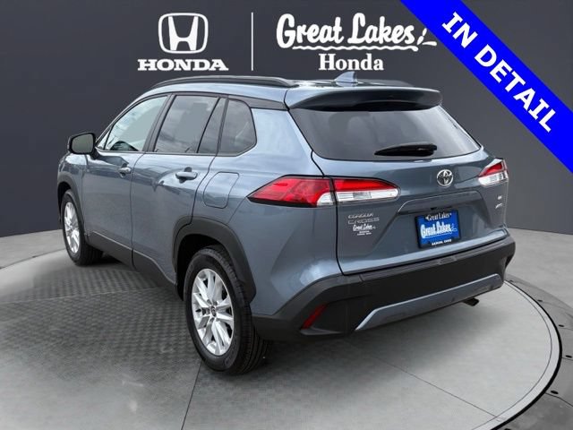 Used 2024 Toyota Corolla Cross LE AWD/4WD image 4