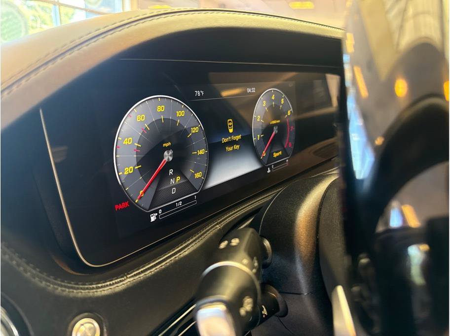 Used 2019 Mercedes-Benz Maybach S 560 4MATIC image 36