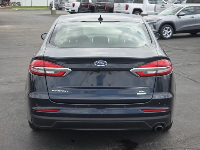 Used 2020 Ford Fusion SE image 19
