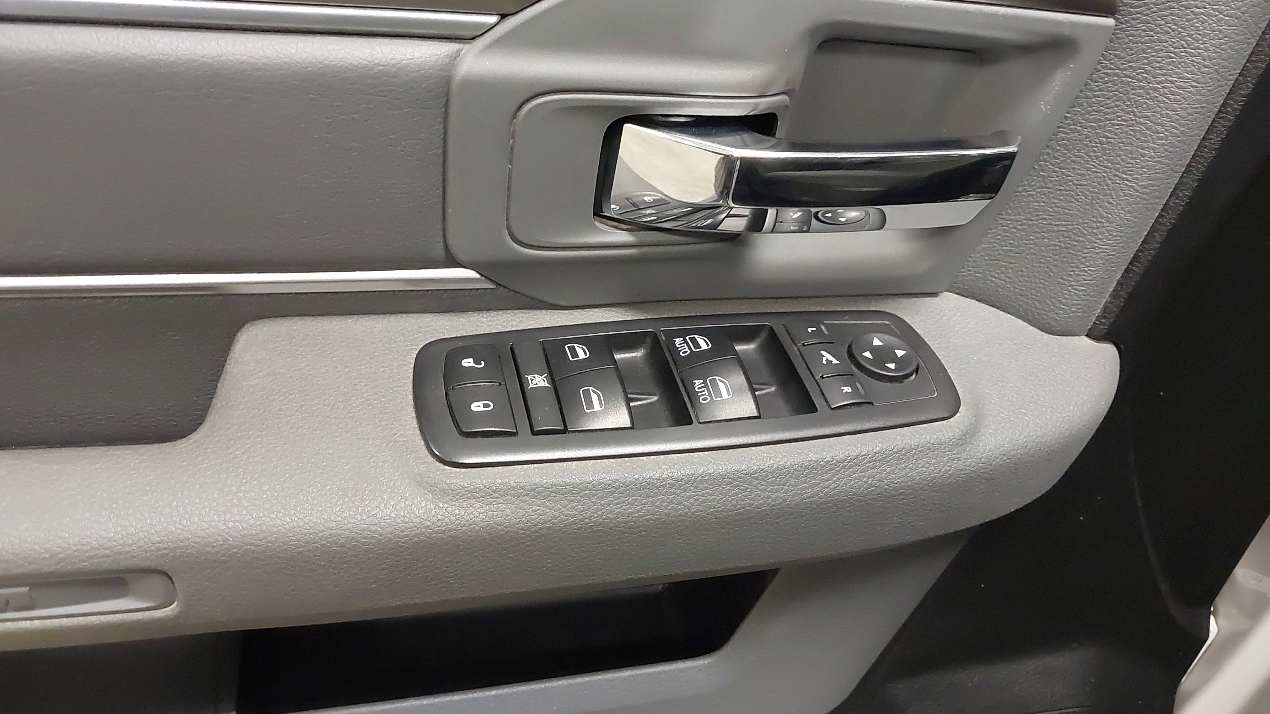 Used 2017 RAM 1500 Big Horn image 25