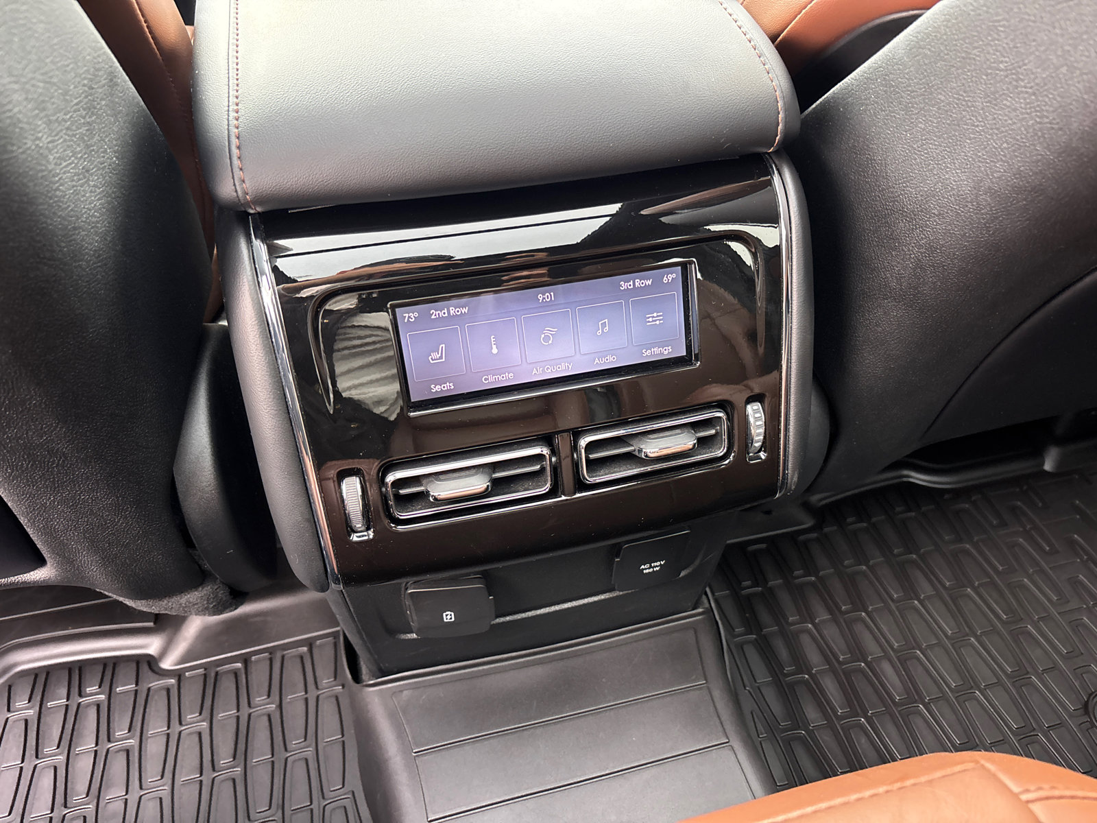 Certified 2023 Lincoln Aviator Reserve w/ Equipment Group 201A image 32