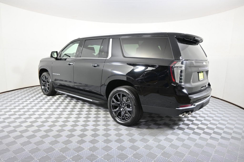 New 2026 Chevrolet Suburban Premier image 4