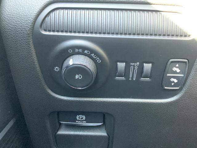 Used 2024 Jeep Wagoneer Series II w/ Flexible Seating Group image 42