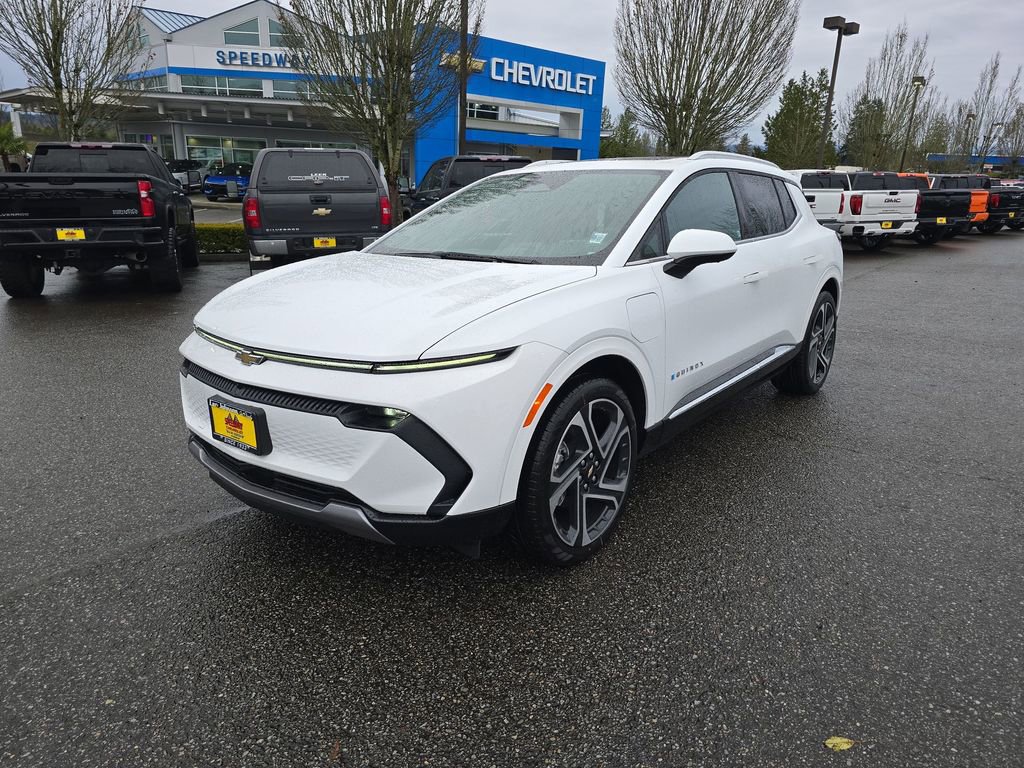 New 2026 Chevrolet Equinox EV LT image 2