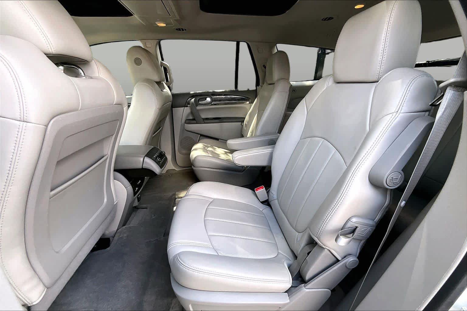 Used 2014 Buick Enclave Premium w/ Trailering Provision Package FWD image 21