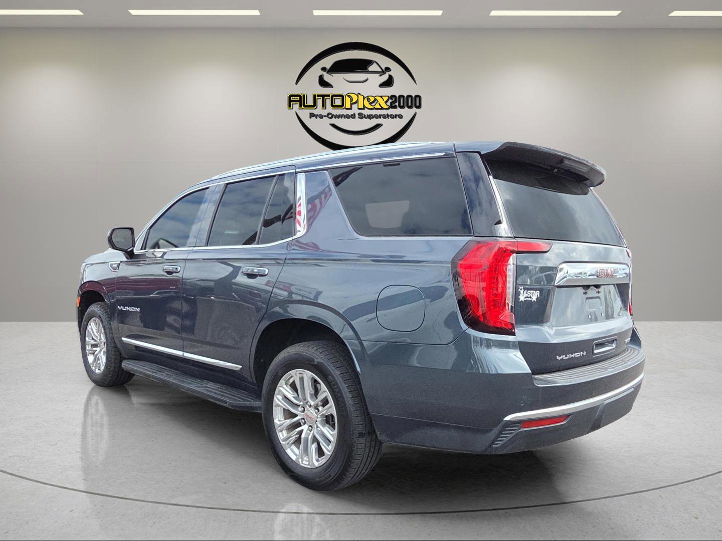 Used 2021 GMC Yukon SLT image 4