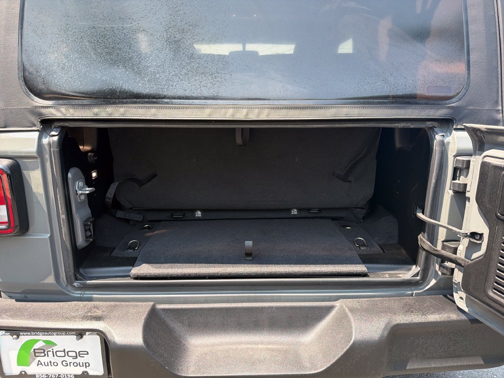 Used 2021 Jeep Wrangler Sport AWD/4WD image 18