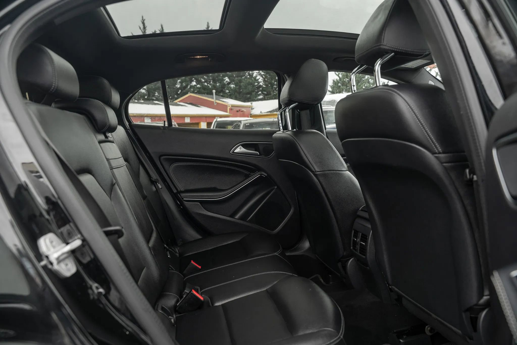 Used 2018 Mercedes-Benz GLA 250 GLA 250 4MATIC Sport Utility 4 image 12