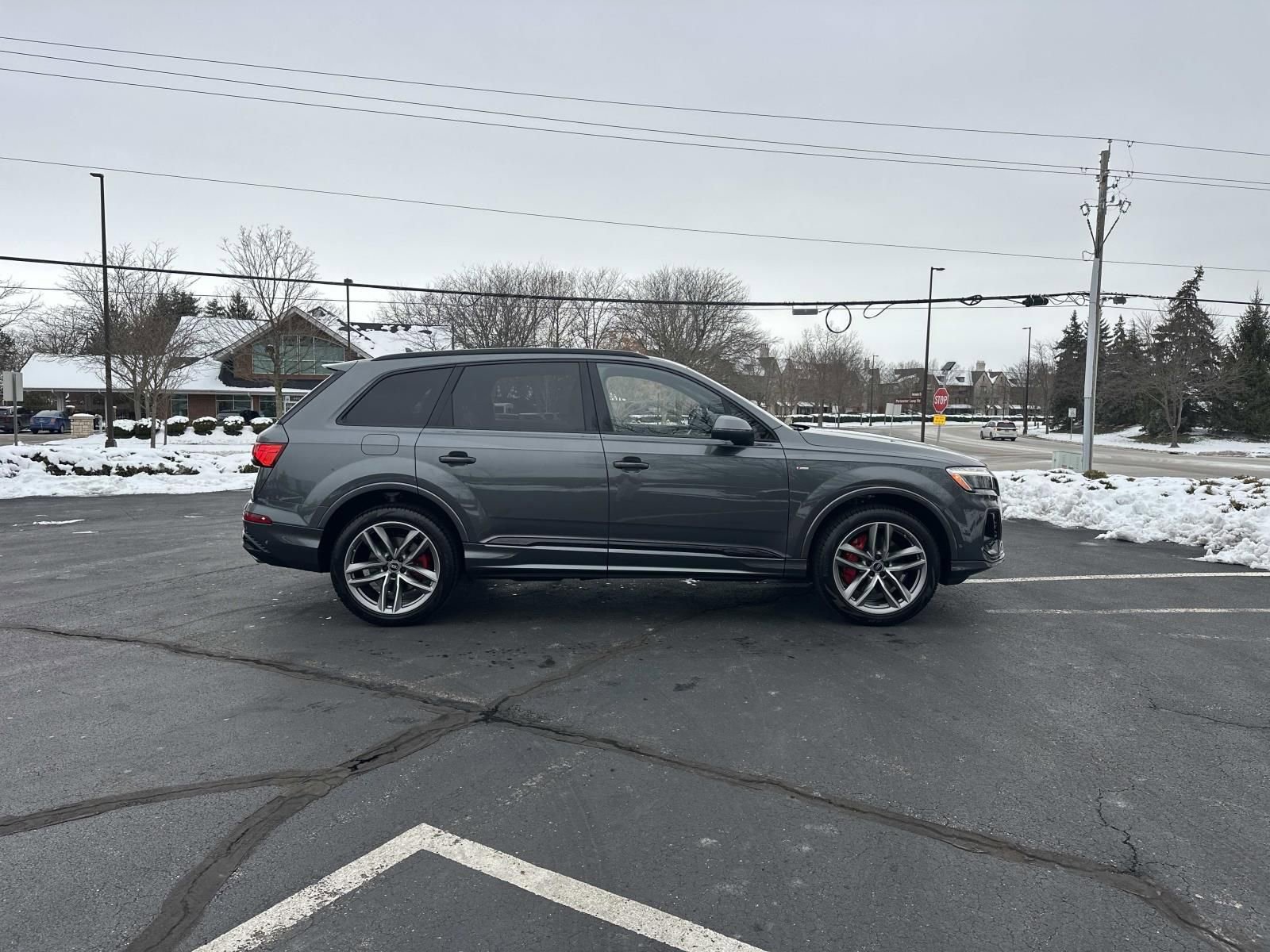 New 2026 Audi Q7 3.0T Prestige image 8