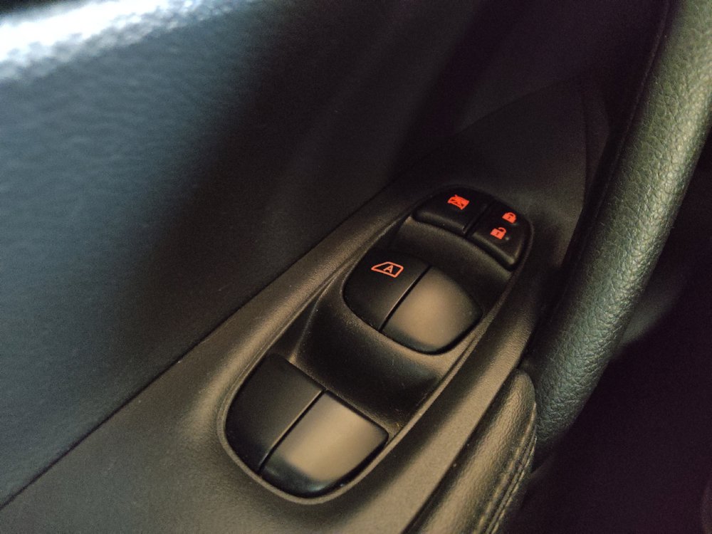 Used 2019 Nissan Rogue S w/ Special Edition Package FWD image 27
