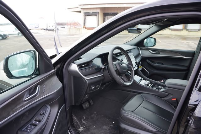 New 2026 Jeep Grand Cherokee L Limited image 10