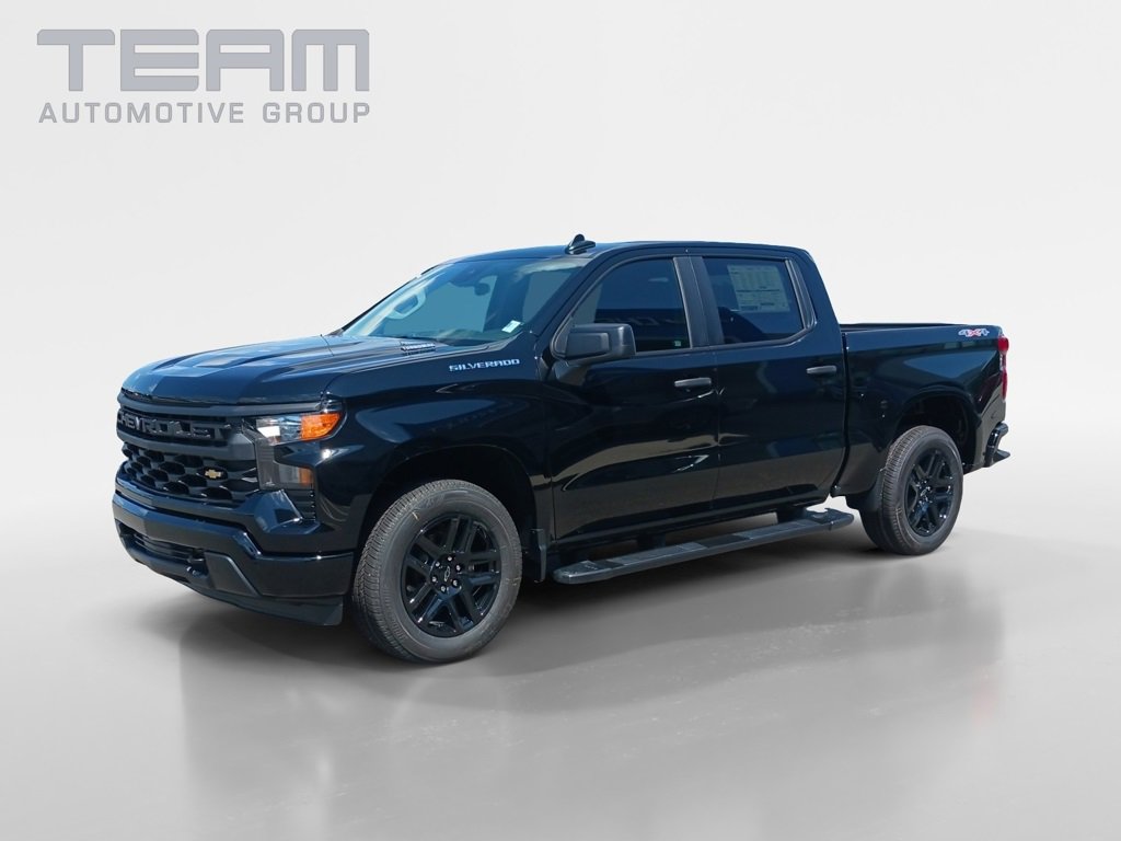 New 2025 Chevrolet Silverado 1500 Custom image 3