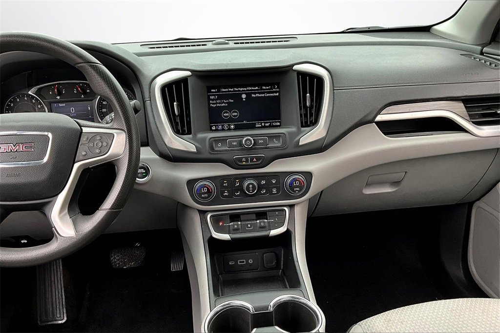 Used 2023 GMC Terrain SLE w/ Driver Convenience Package image 9