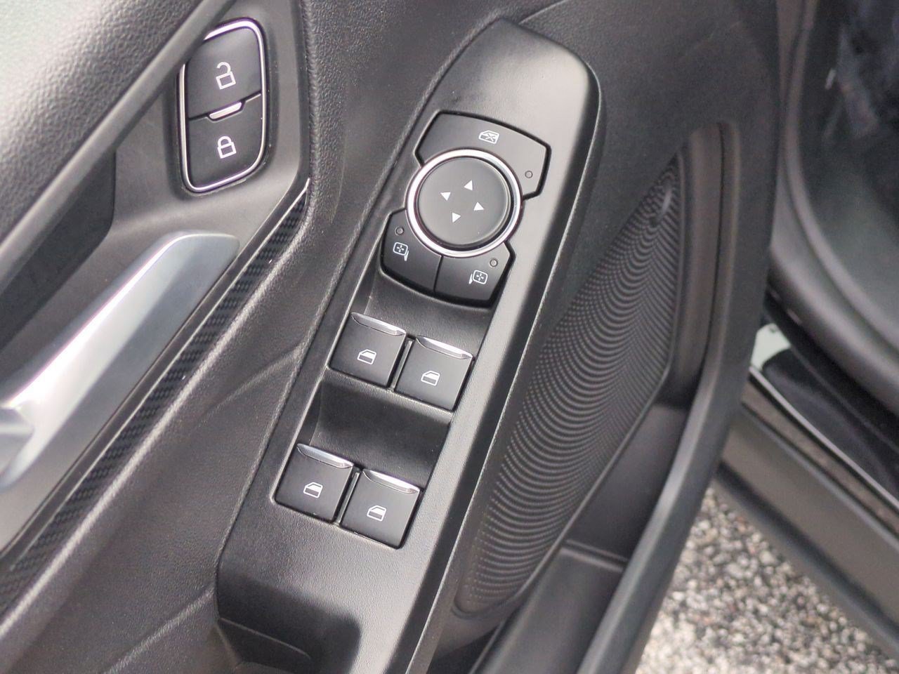 Used 2025 Ford Escape ST-Line Select AWD/4WD image 15