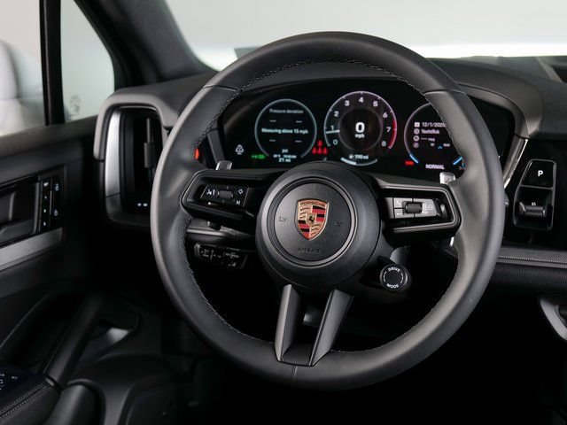 Certified 2026 Porsche Cayenne AWD/4WD image 15