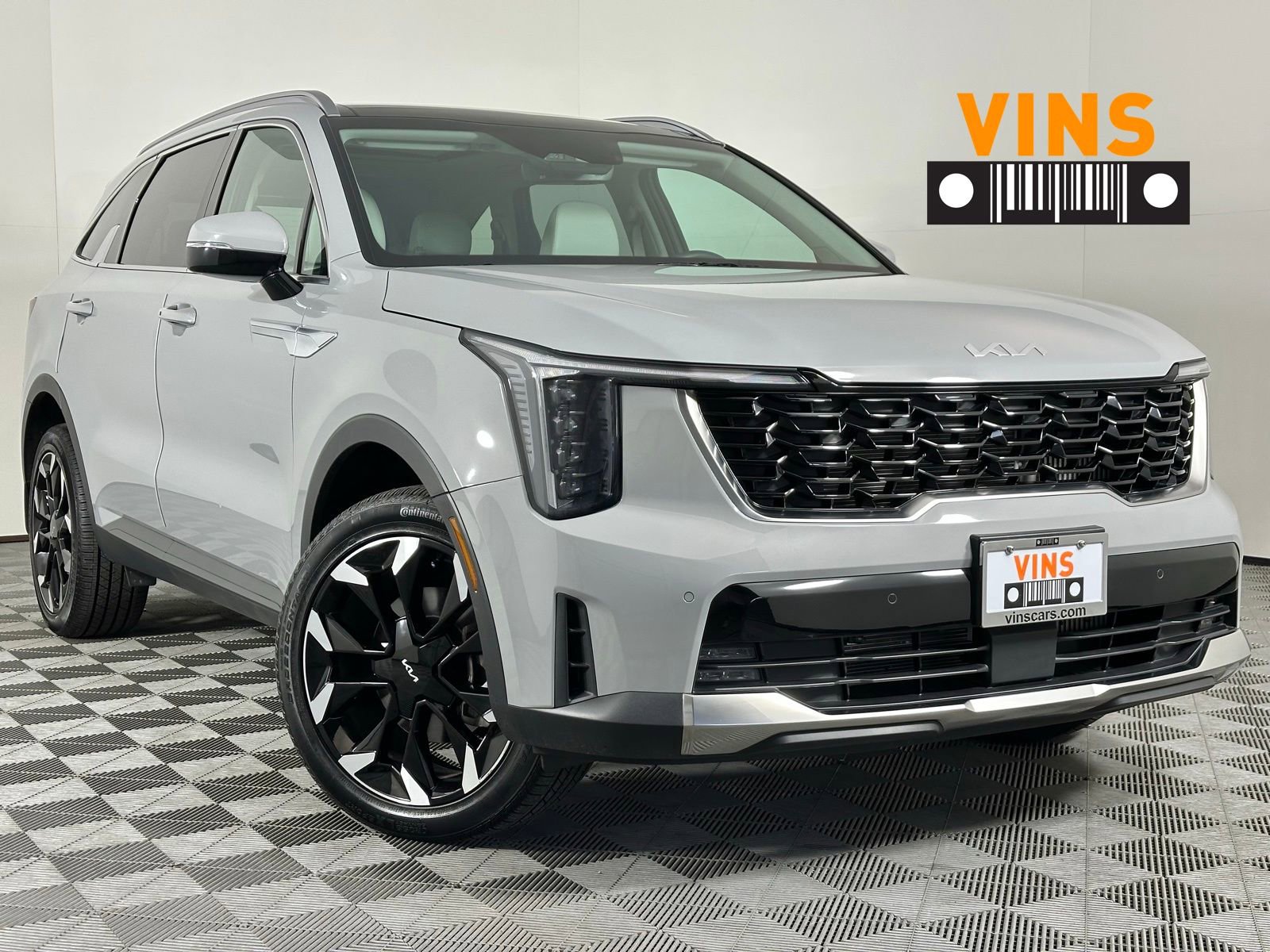 Used 2025 Kia Sorento EX w/ Panoramic Sunroof Package image 1