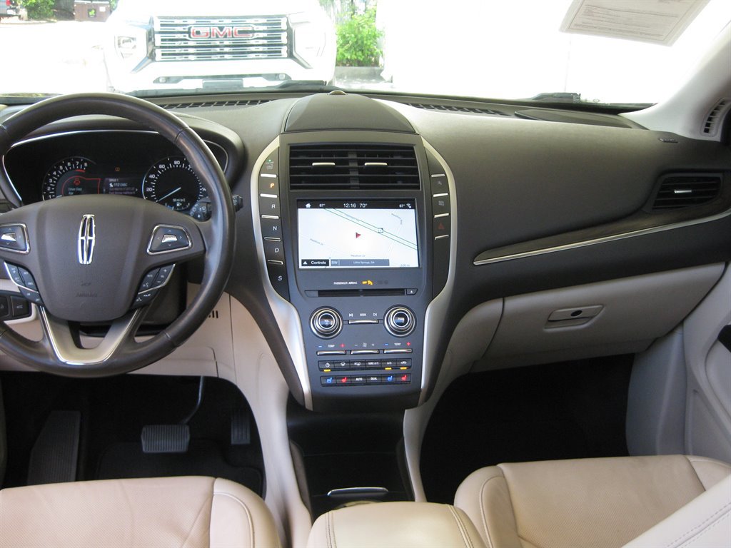 Used 2018 Lincoln MKC Reserve FWD image 30