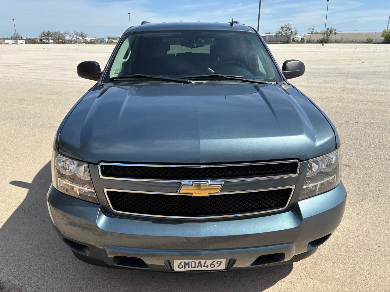 Used 2010 Chevrolet Tahoe LS RWD image 2