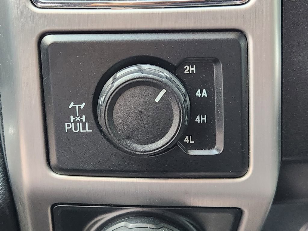 Used 2019 Ford F150 Platinum w/ Equipment Group 701A Luxury image 21