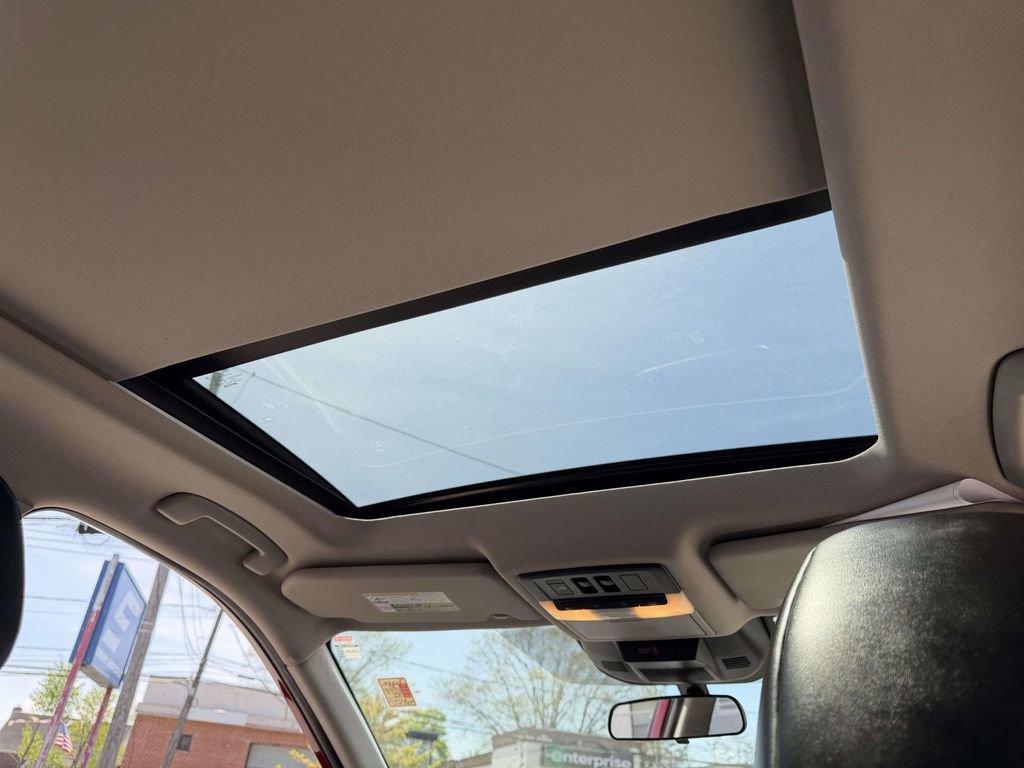 Used 2021 Nissan Rogue SV w/ Premium Package image 21