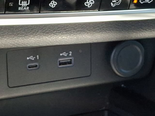 Used 2021 Nissan Rogue SV AWD/4WD image 25