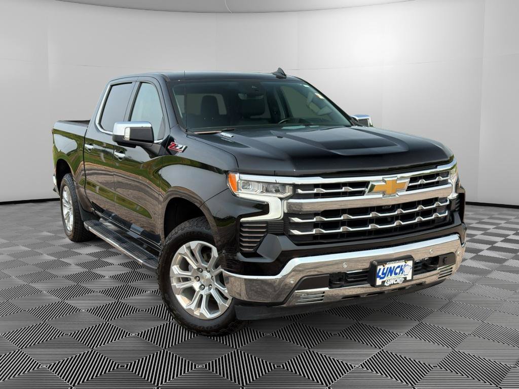 Used 2023 Chevrolet Silverado 1500 LTZ w/ Technology Package AWD/4WD image 5