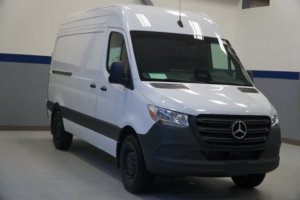 New 2025 Mercedes-Benz Sprinter 2500 image 1