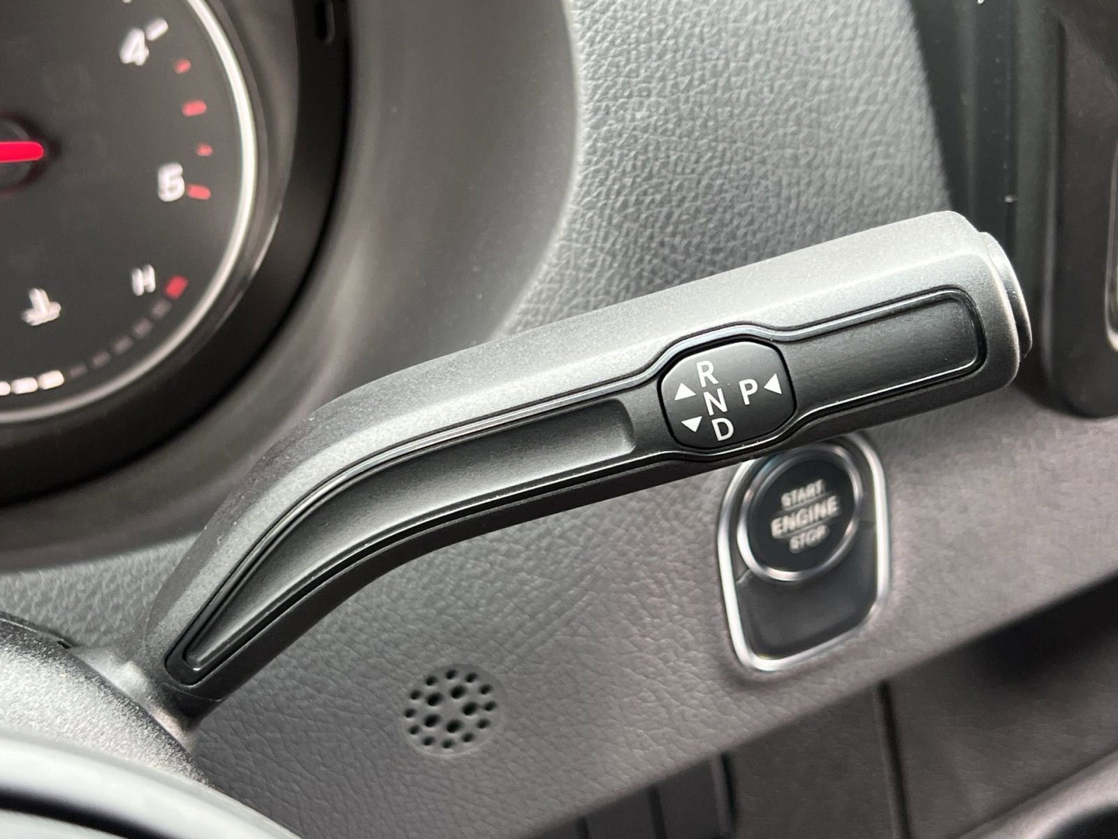 Used 2024 Mercedes-Benz Sprinter 2500 image 20