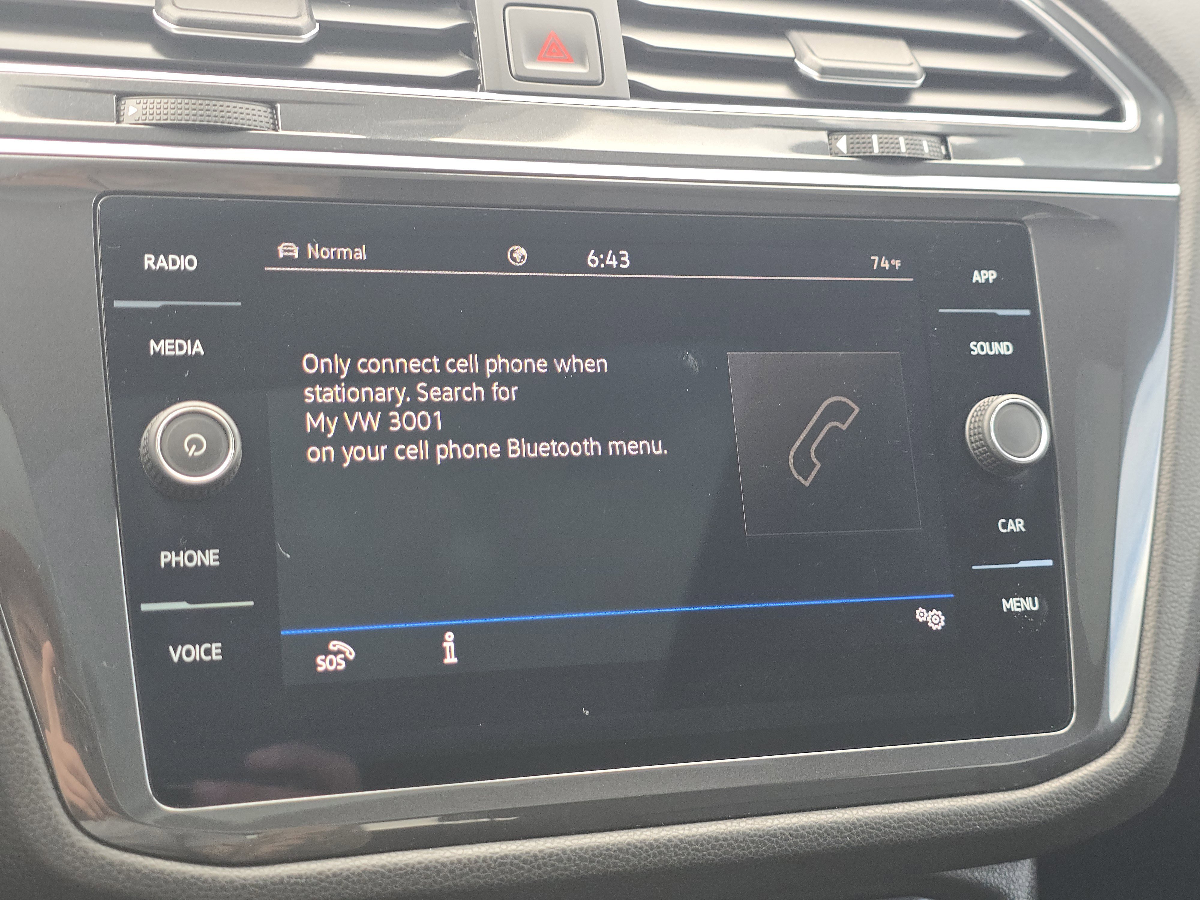 Certified 2023 Volkswagen Tiguan SE R-Line AWD/4WD image 11