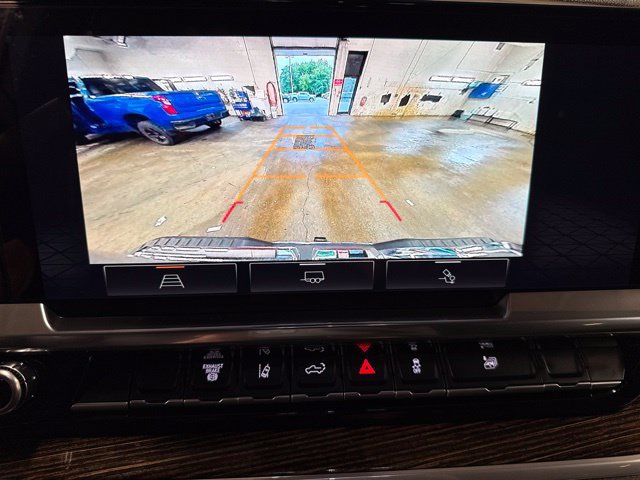 Used 2026 GMC Sierra 2500 SLE w/ Preferred Package AWD/4WD image 16