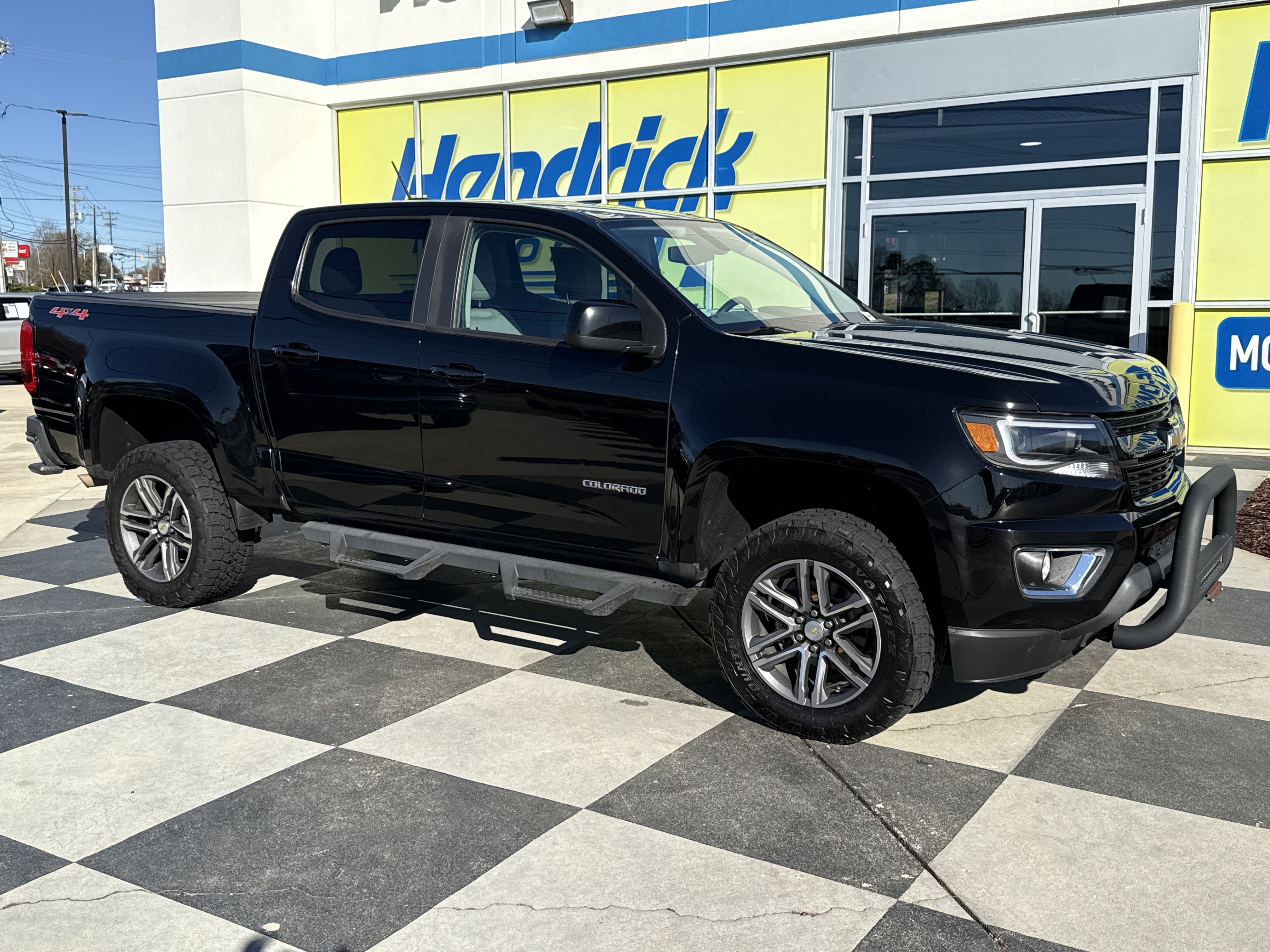 Used 2019 Chevrolet Colorado W/T w/ Custom Special Edition image 2