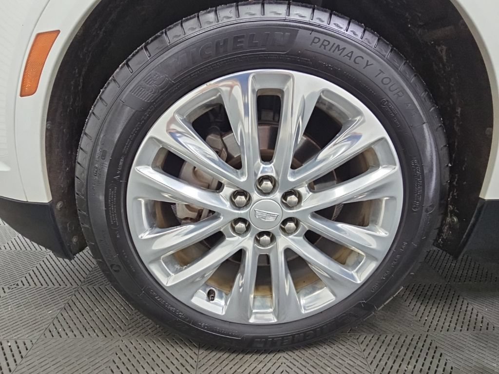Used 2019 Cadillac XT5 Premium Luxury FWD image 45