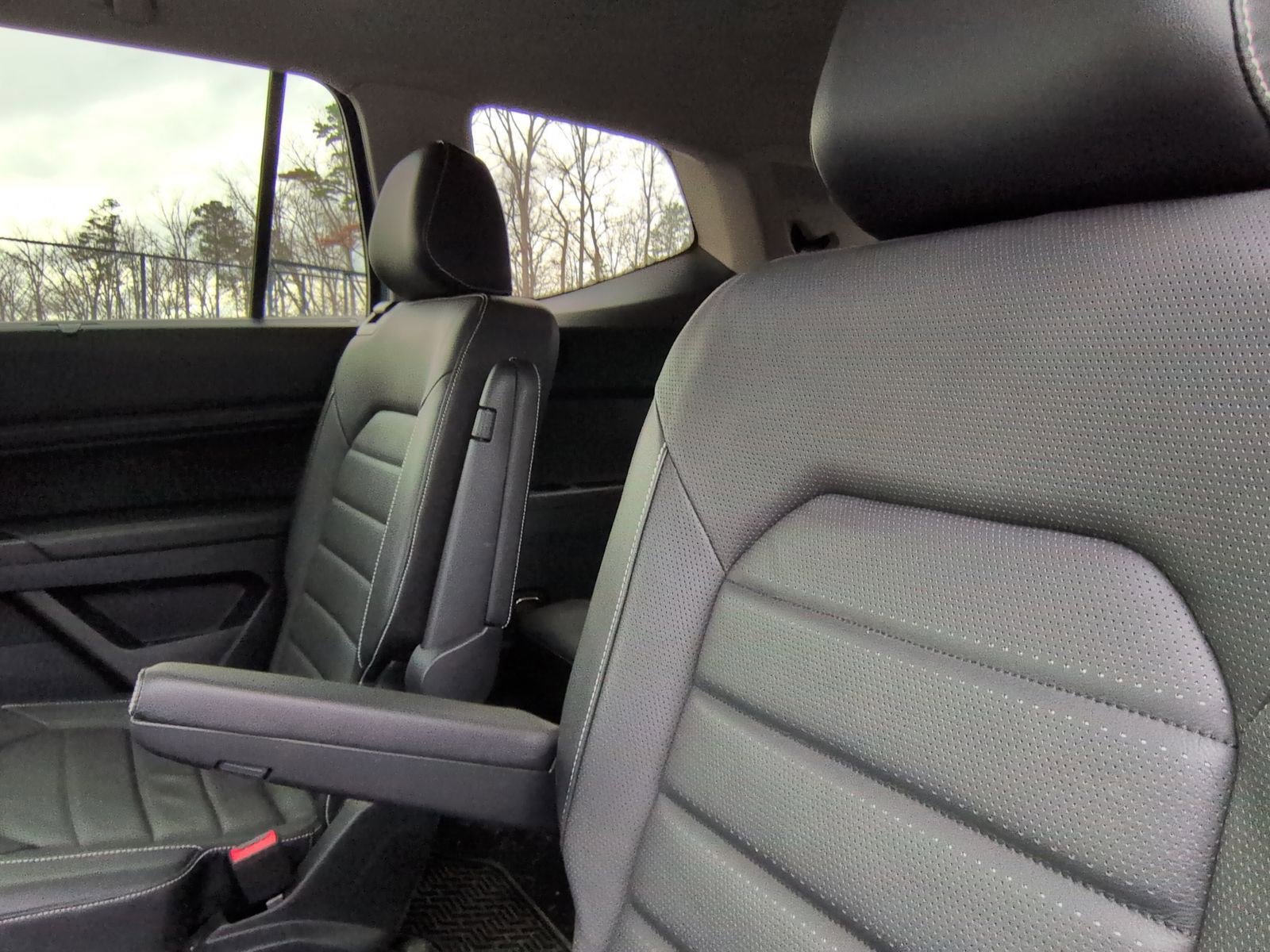 Used 2021 Volkswagen Atlas SEL Premium image 28