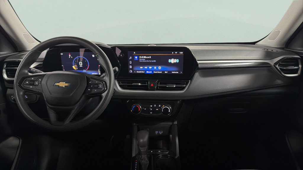 Used 2025 Chevrolet TrailBlazer LT FWD image 34
