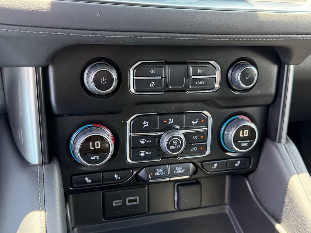 Used 2024 Chevrolet Tahoe LT AWD/4WD image 22