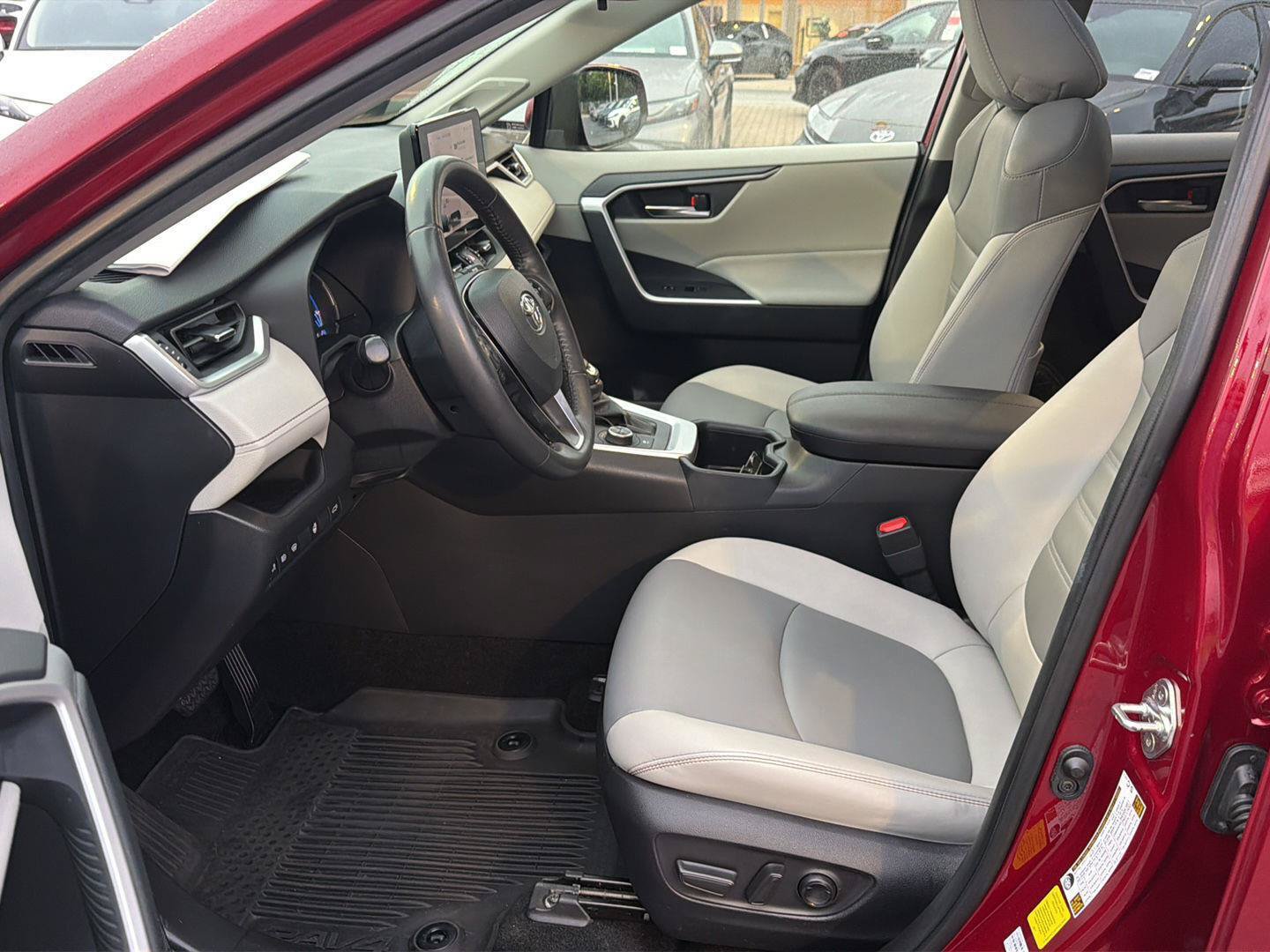 Certified 2023 Toyota RAV4 XLE Premium AWD/4WD image 10