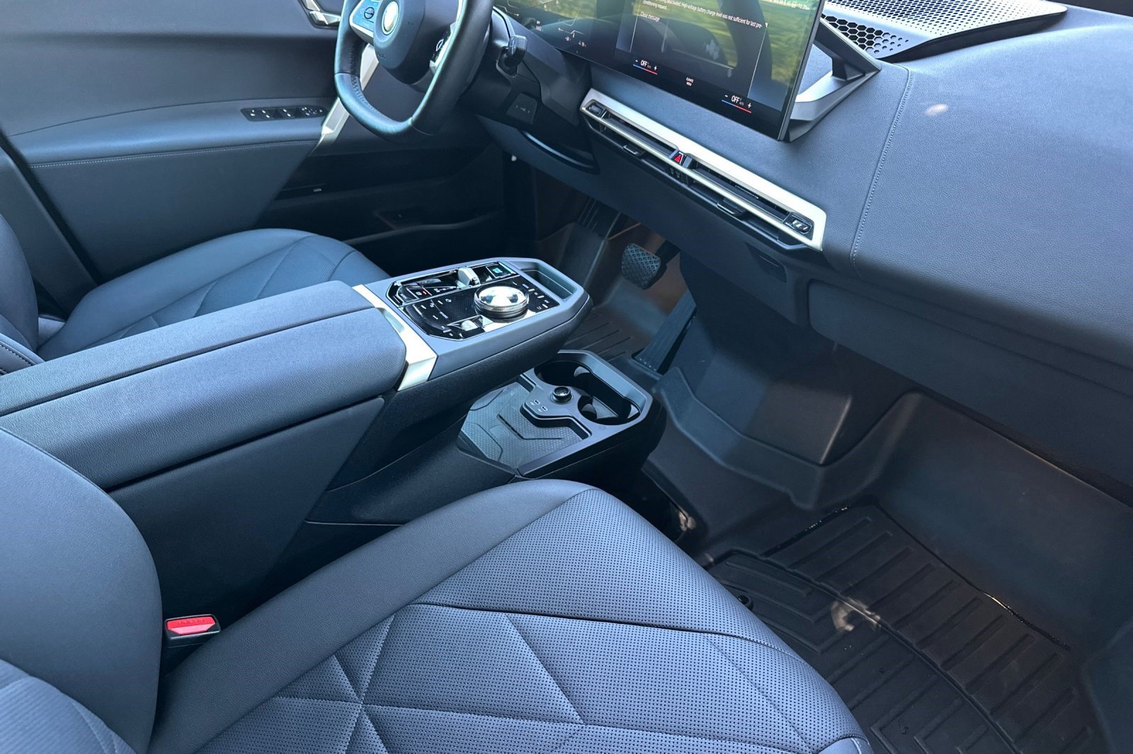 Certified 2023 BMW iX xDrive50 w/ Sport Package AWD/4WD image 20