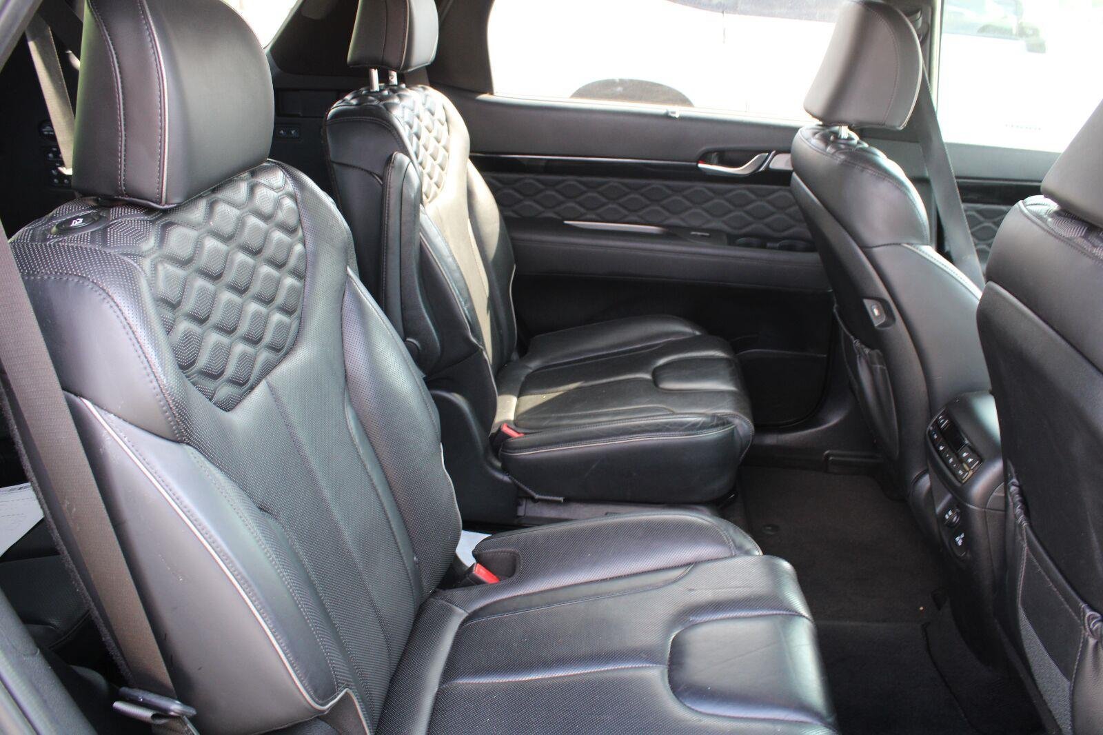 Used 2022 Hyundai Palisade Calligraphy w/ Cargo Package FWD image 5