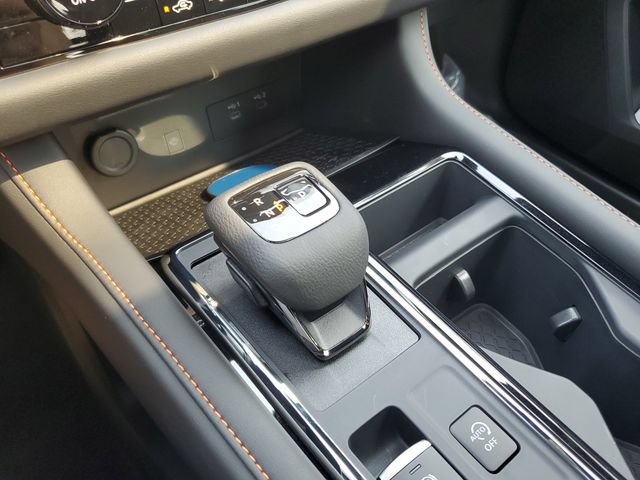New 2026 Nissan Pathfinder Rock Creek w/ Rock Creek Premium Package AWD/4WD image 32