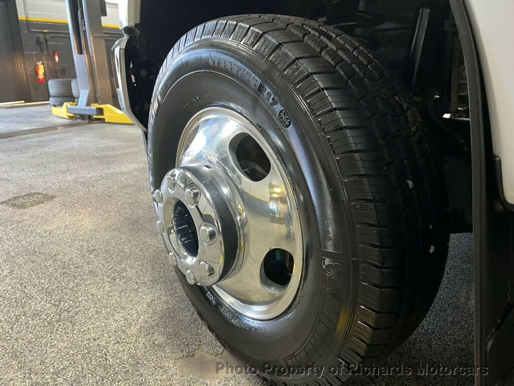 Used 2020 Ford F350 XLT w/ XLT Value Package image 13